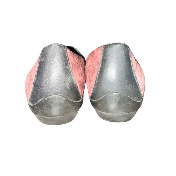 Dansko Olivia Loafers Women’s Size 6.5 Burgundy Red Leather Floral Slip On Shoes - Picture 5 of 8